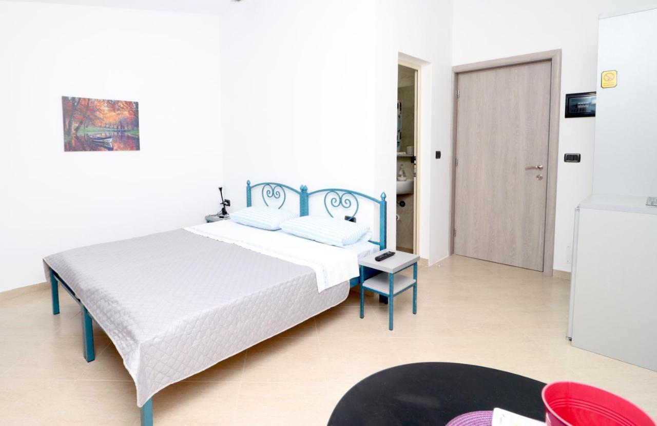 Appartamento Ildora Qimon Himare Esterno foto