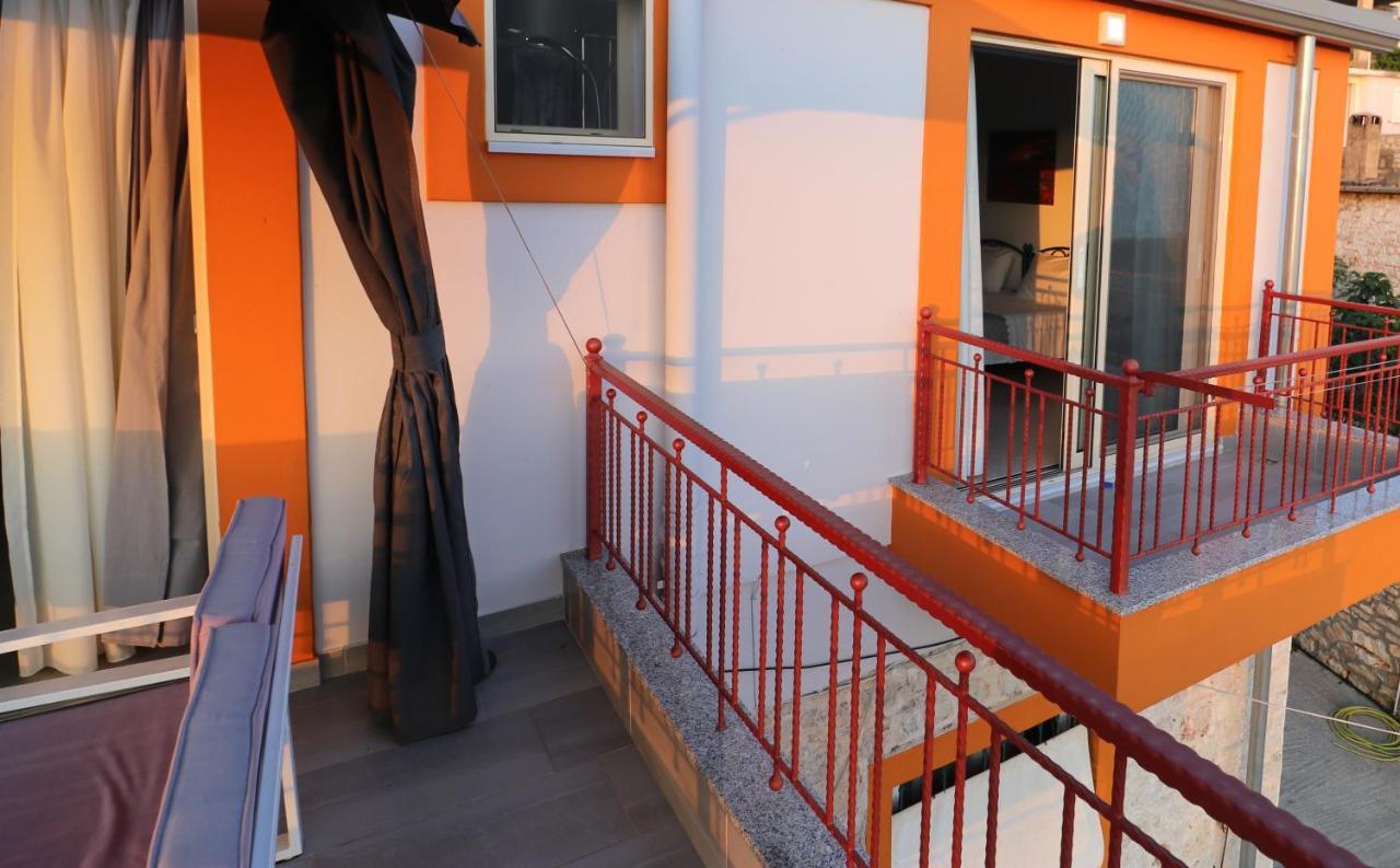 Appartamento Ildora Qimon Himare Esterno foto