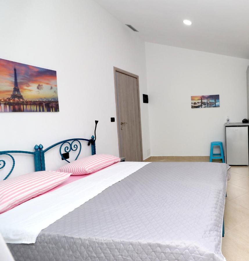 Appartamento Ildora Qimon Himare Esterno foto