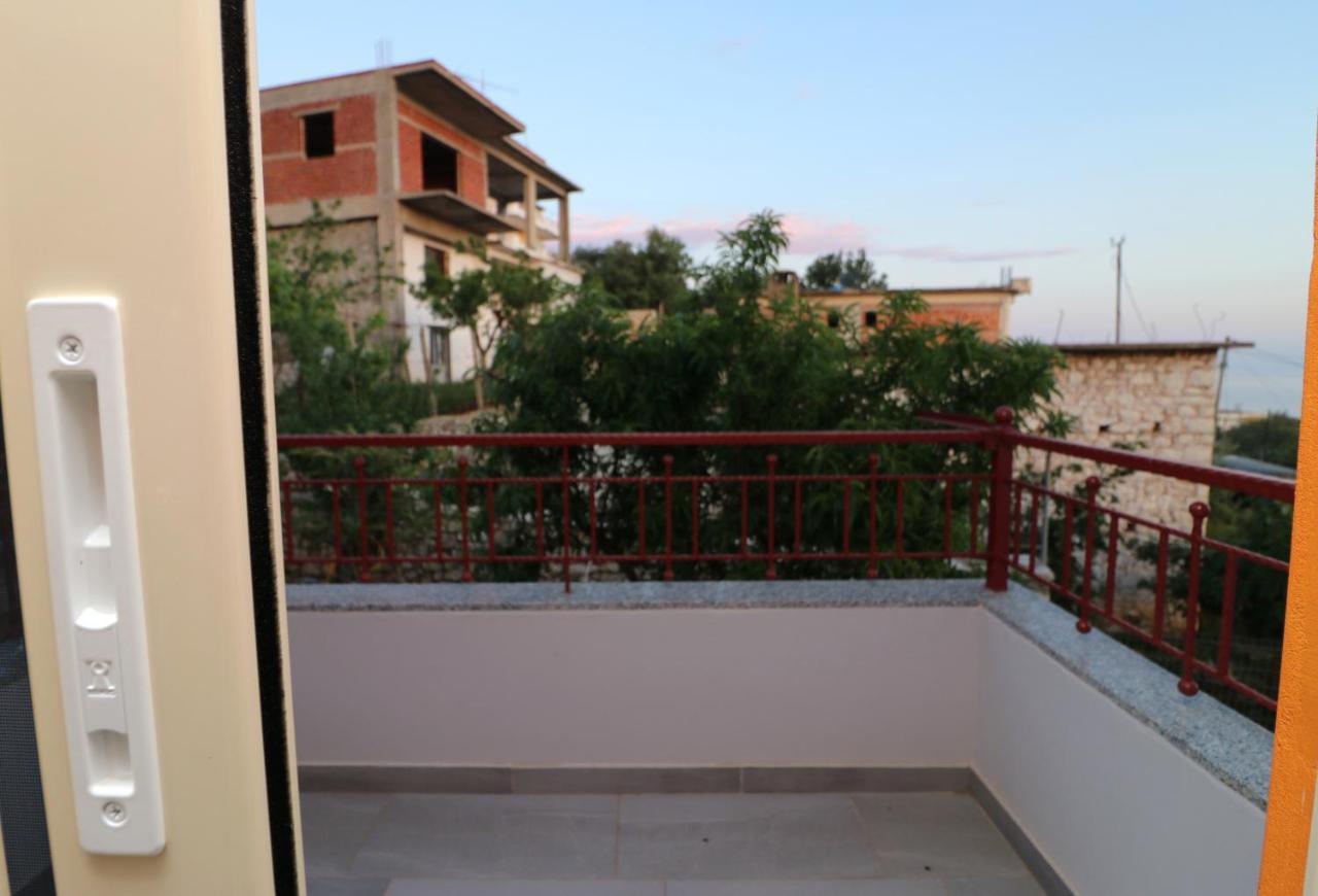 Appartamento Ildora Qimon Himare Esterno foto
