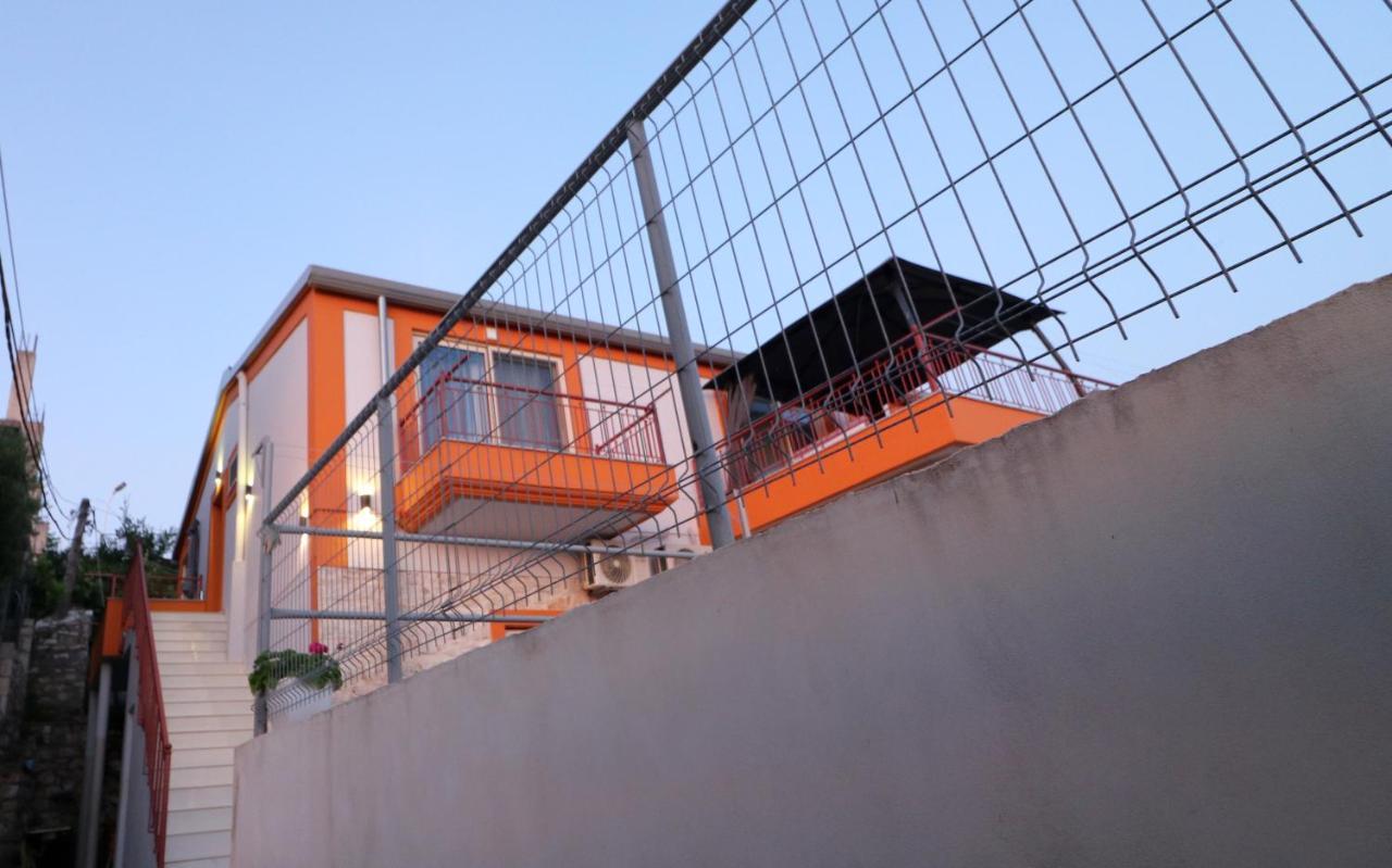 Appartamento Ildora Qimon Himare Esterno foto