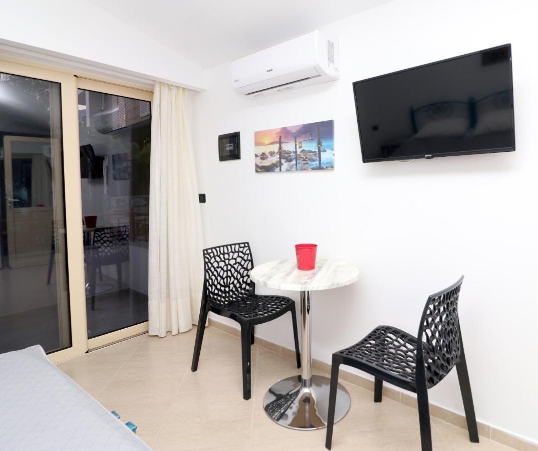 Appartamento Ildora Qimon Himare Esterno foto